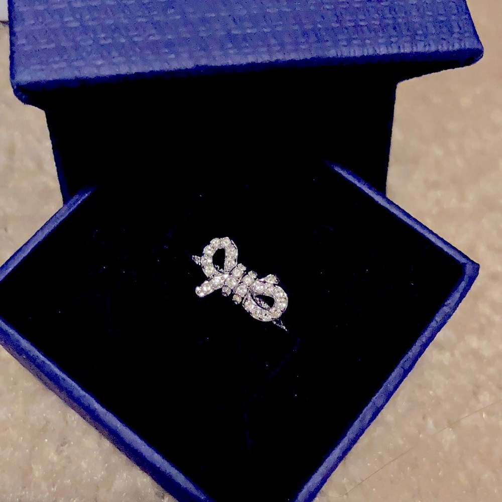 New in box Swarovski Lifelong Bow ring size 7